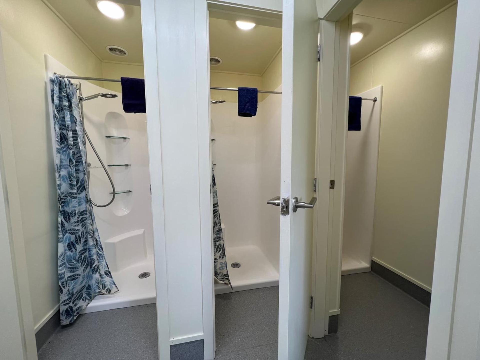 Castlepoint Holiday Park & Motels Room photo