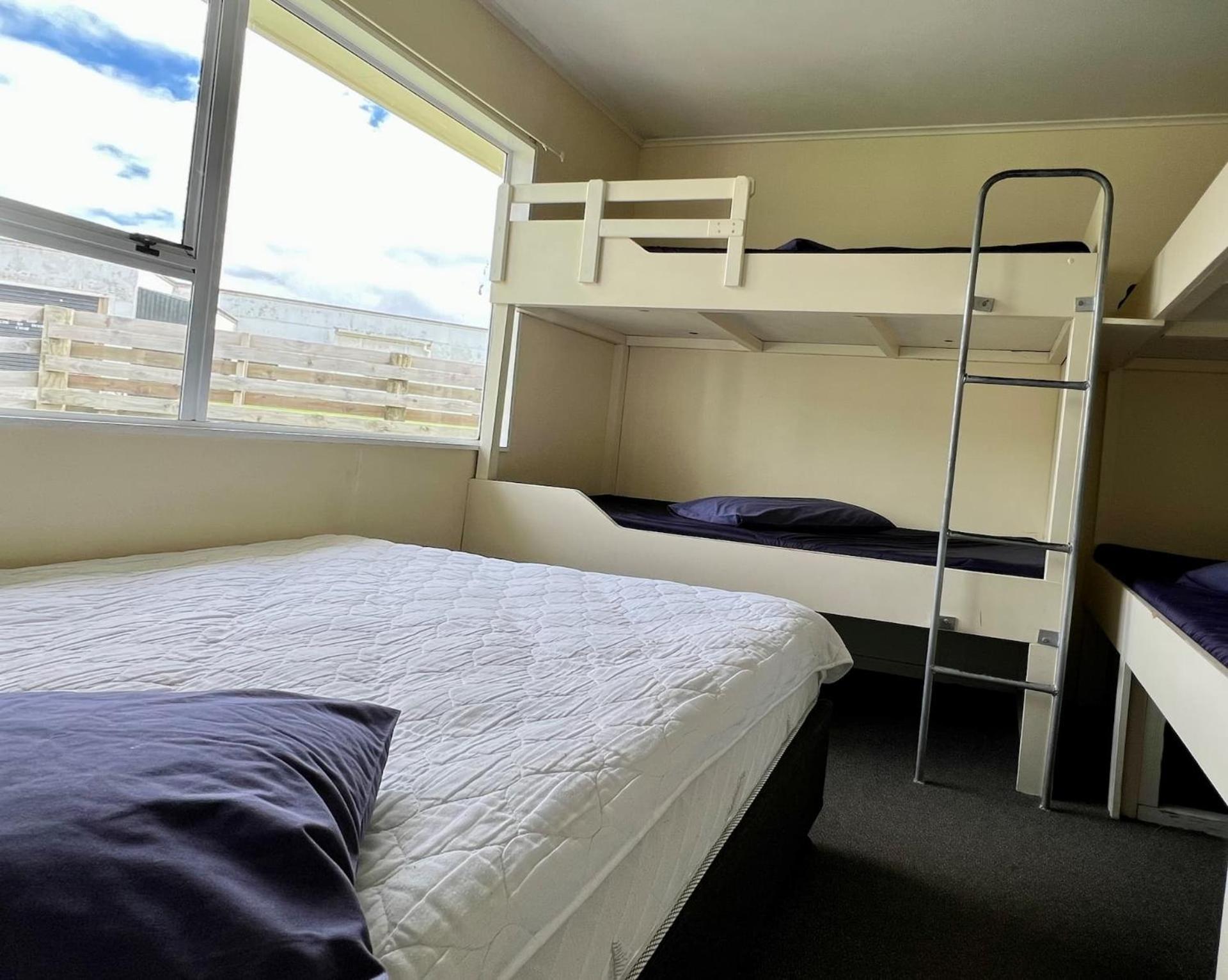 Castlepoint Holiday Park & Motels Room photo