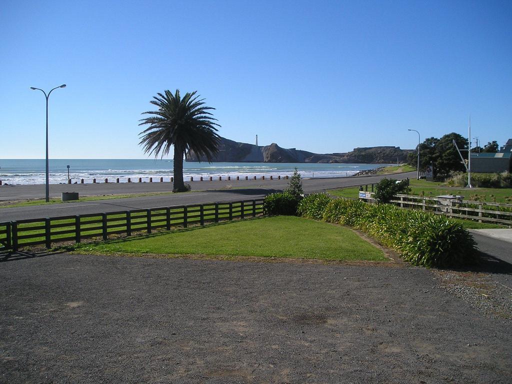 Castlepoint Holiday Park & Motels Room photo