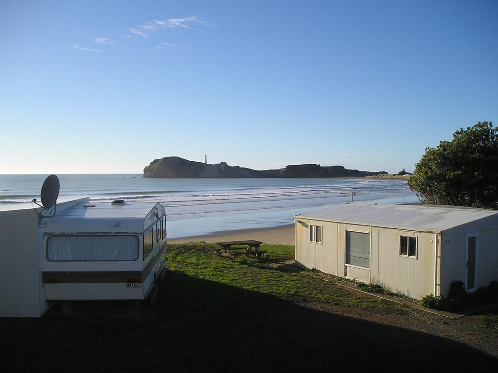 Castlepoint Holiday Park & Motels Room photo